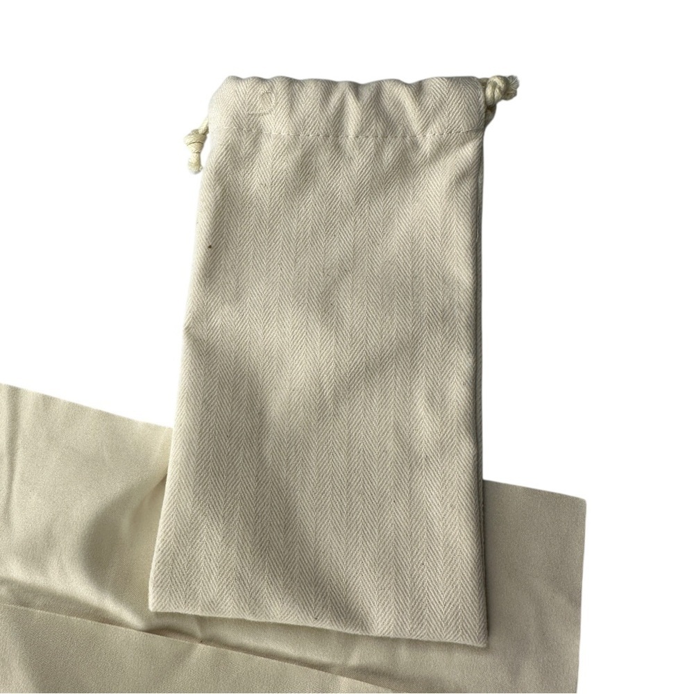 Loro Piana Ivory/ off white glasses Pouch and cloth - Picture 3 of 6